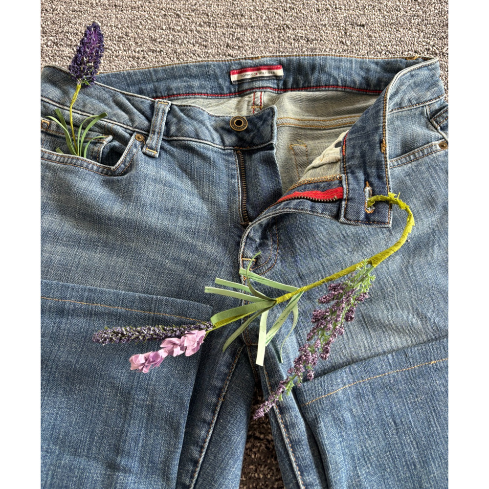 VTG Tommy Hilfiger Jeans Women's 6R (29x30) Blue Boyfriend Fit Y2K Bootcut Denim - Picture 2 of 16